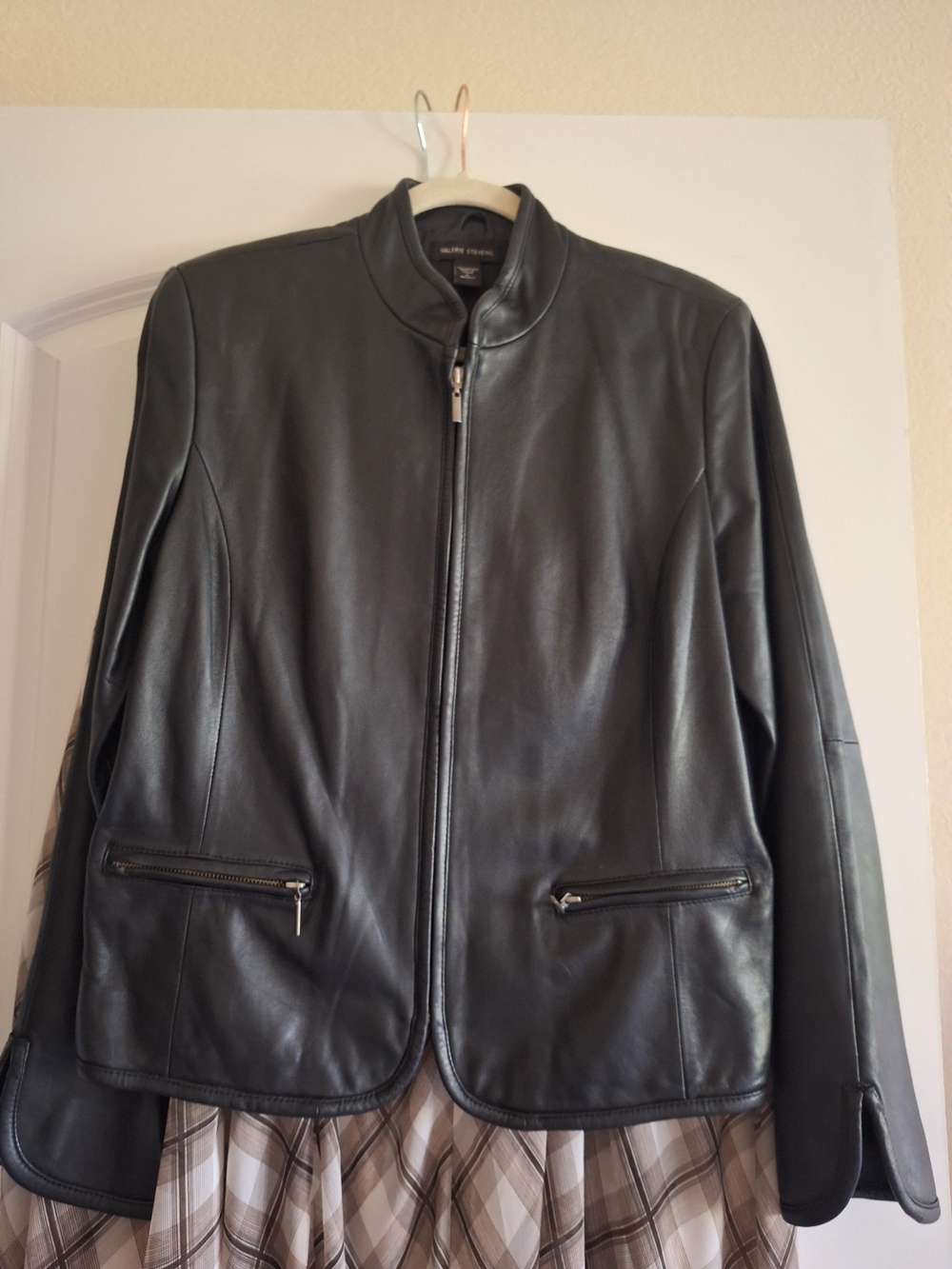 Women Black Leather Zip Jacket - Valerie Stevens - Size L